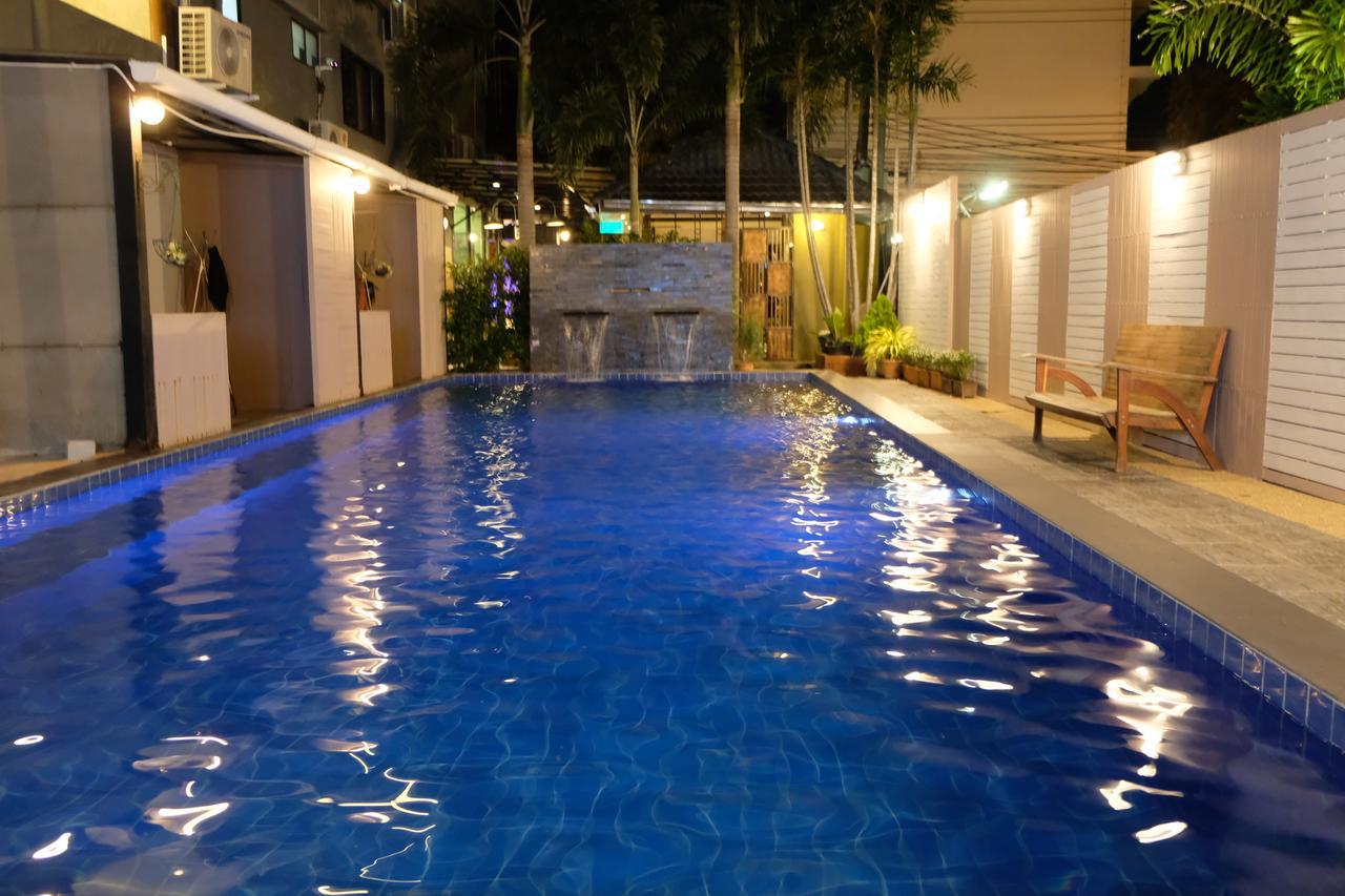 Hotel Royal Nine Kanchanaburi Exteriér fotografie