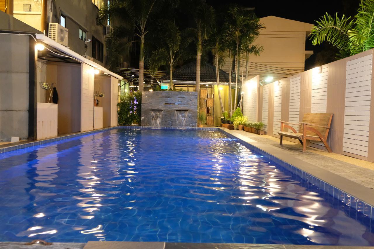 Hotel Royal Nine Kanchanaburi Exteriér fotografie