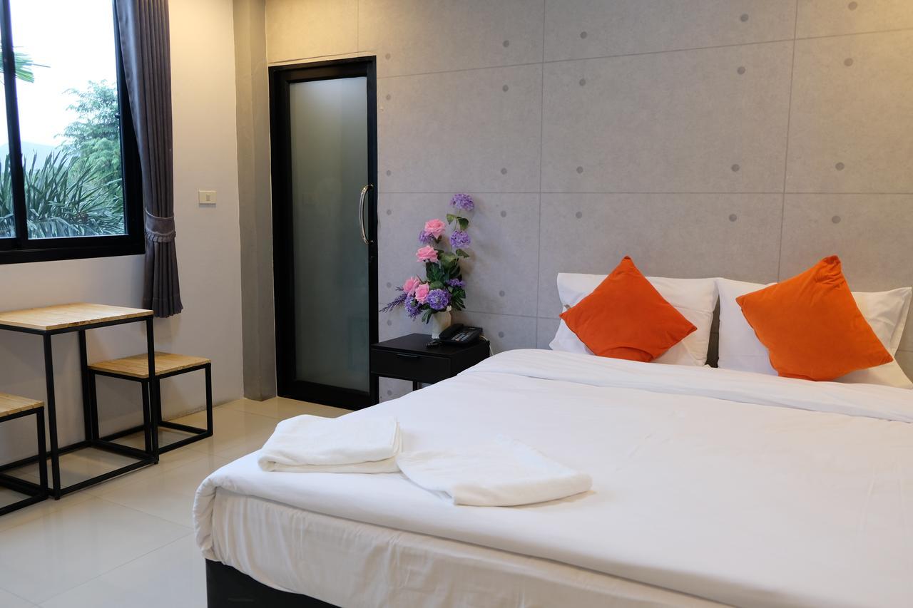 Hotel Royal Nine Kanchanaburi Exteriér fotografie