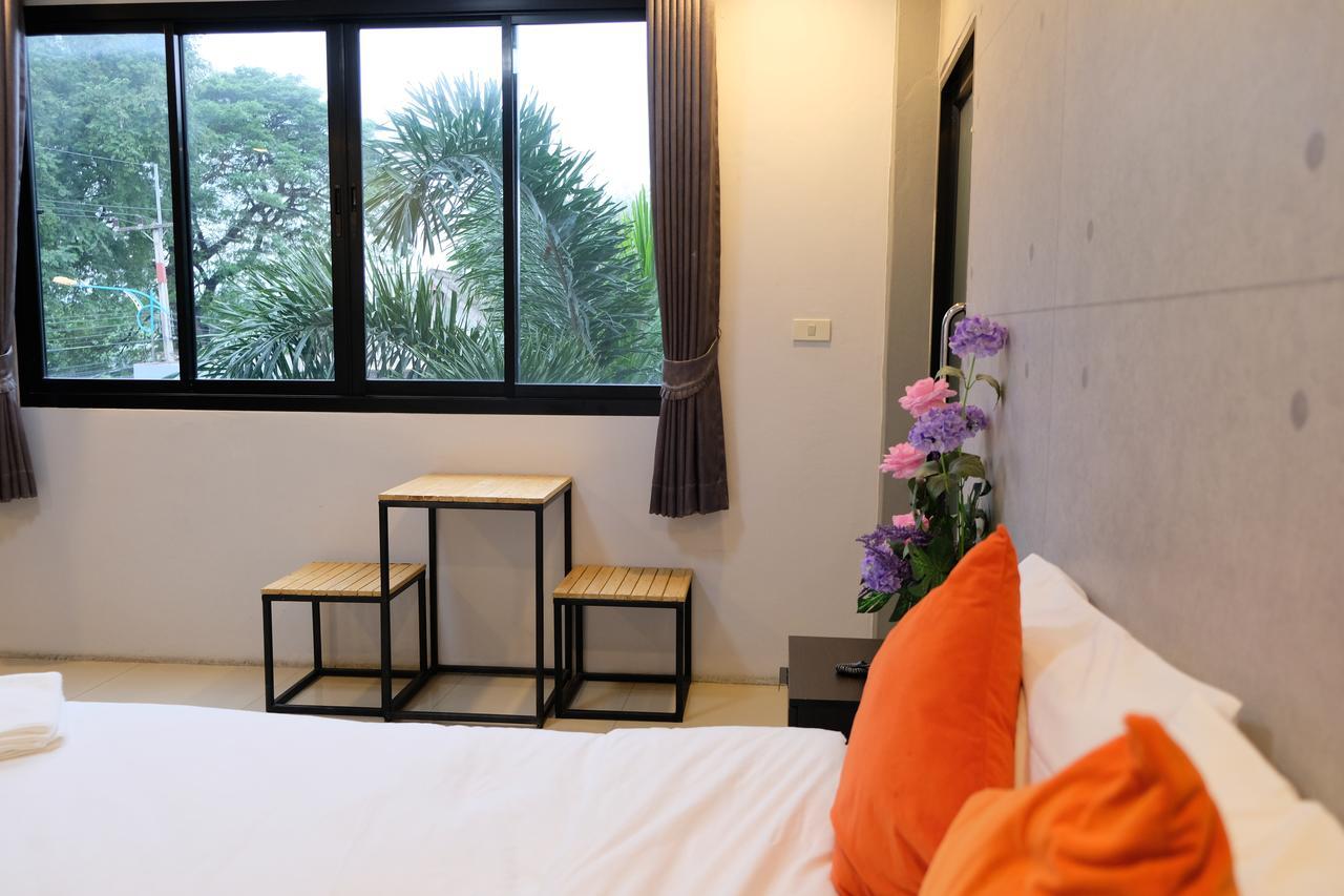 Hotel Royal Nine Kanchanaburi Exteriér fotografie